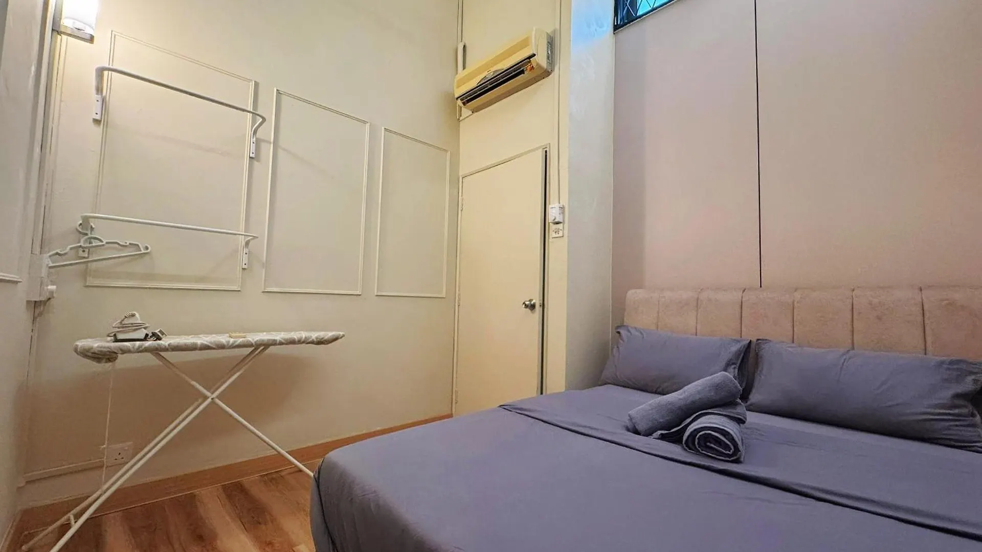 Cheap! New, 1-7 Pax Pj Town Area, Easy Parking Villa Petaling Jaya 0*,